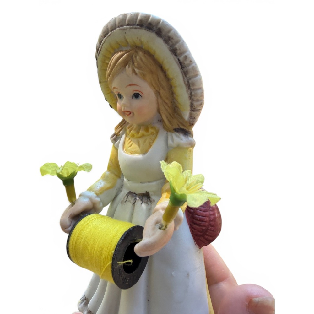 Vintage Ceramic Southern Belle Figurine Pin Cushion - Picture 12 of 14